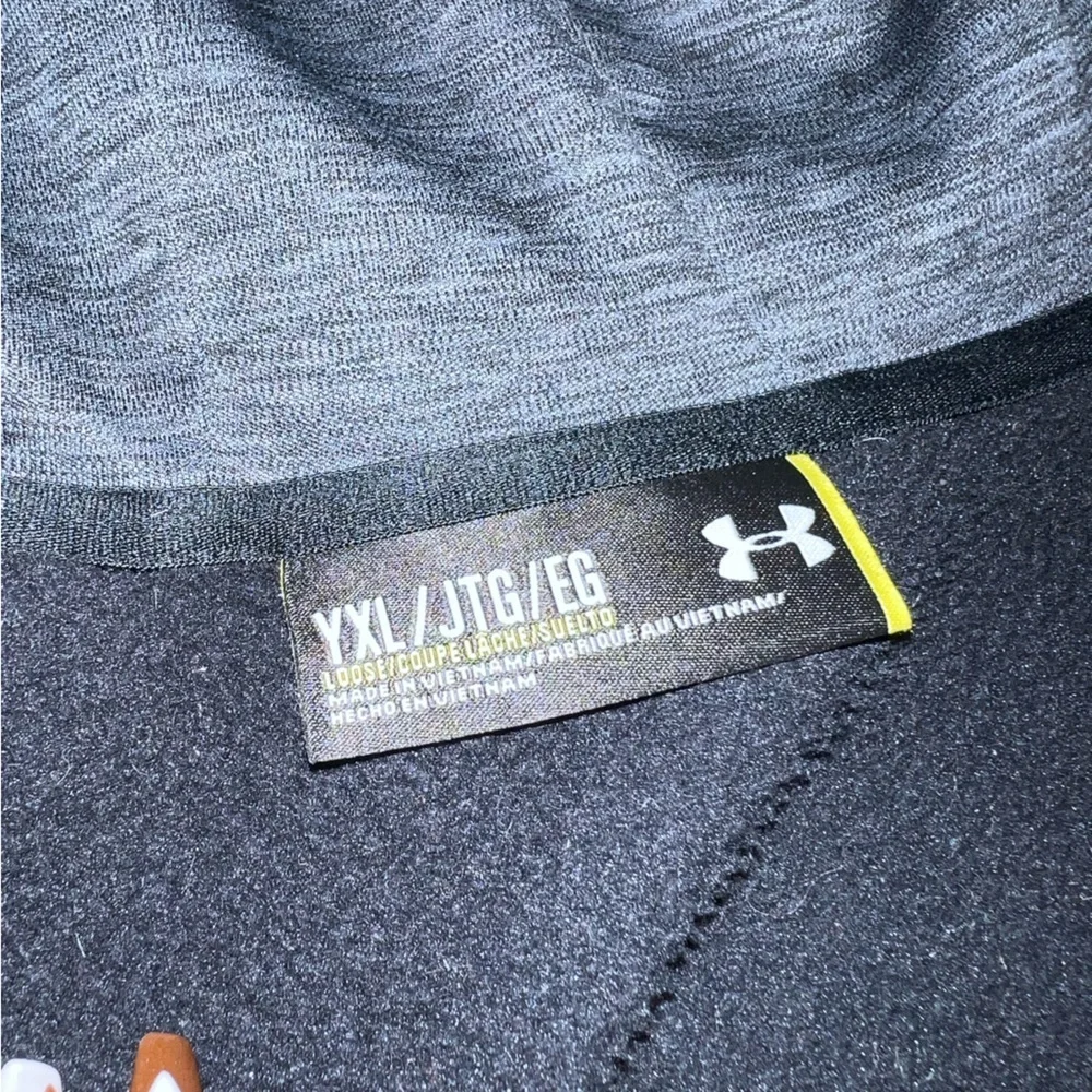 under armor- Hooded zip up jacked